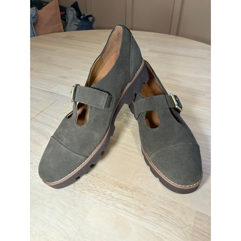 Vionic Dark Olive Green Suede T-Strap Mary Jane Lug Sole Loafer Dark Academia - Picture 2 of 6
